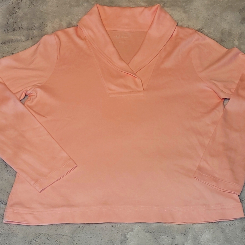 L.L. BEAN cotton long sleeve shirt with collar, 🍑 in color, petite M